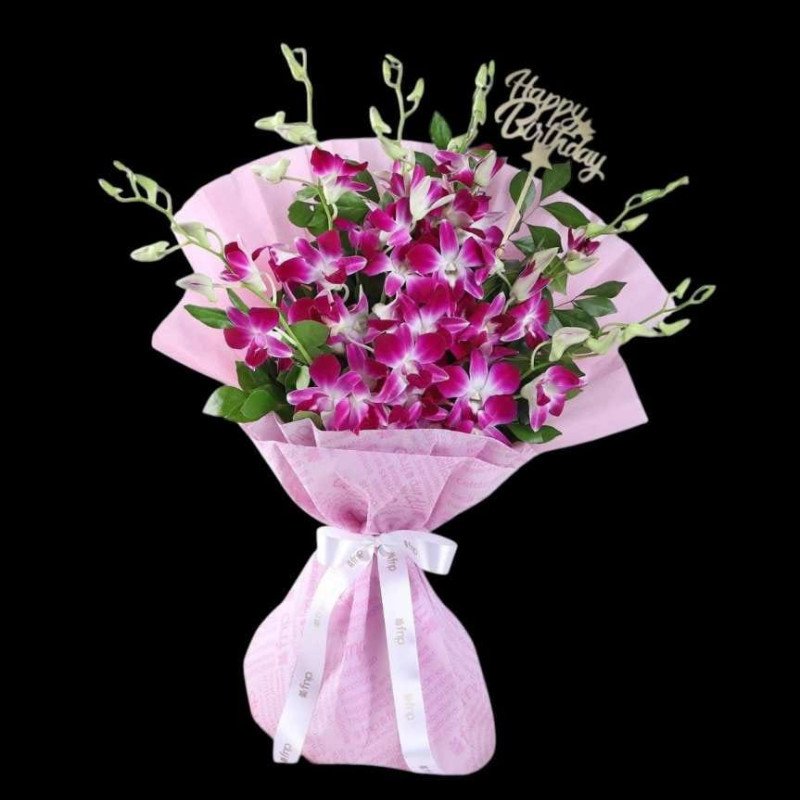 Vibrant purple and white petals bouquet 