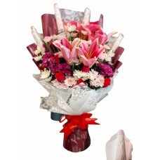 Mixed roses & white lilies bouquet